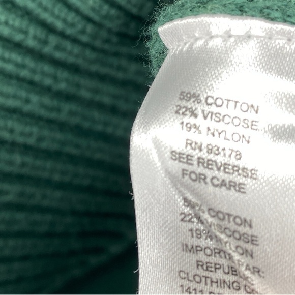 INDUSTRY | Forecast Green Sweater with Ribbed Collar V-neck - Picture 7 of 9